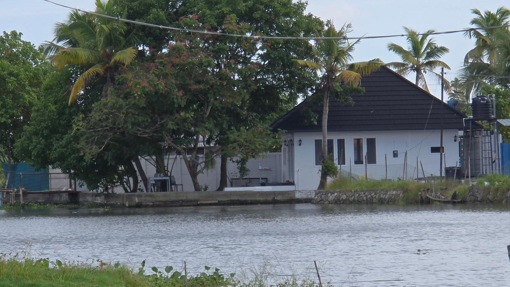Pradeep'S Backwater Villa Kochi エクステリア 写真