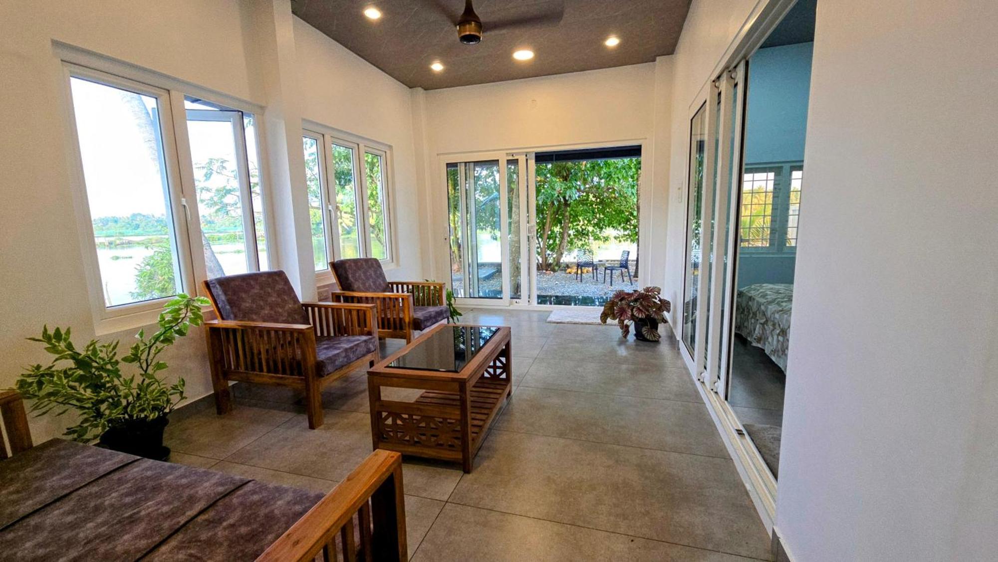 Pradeep'S Backwater Villa Kochi エクステリア 写真
